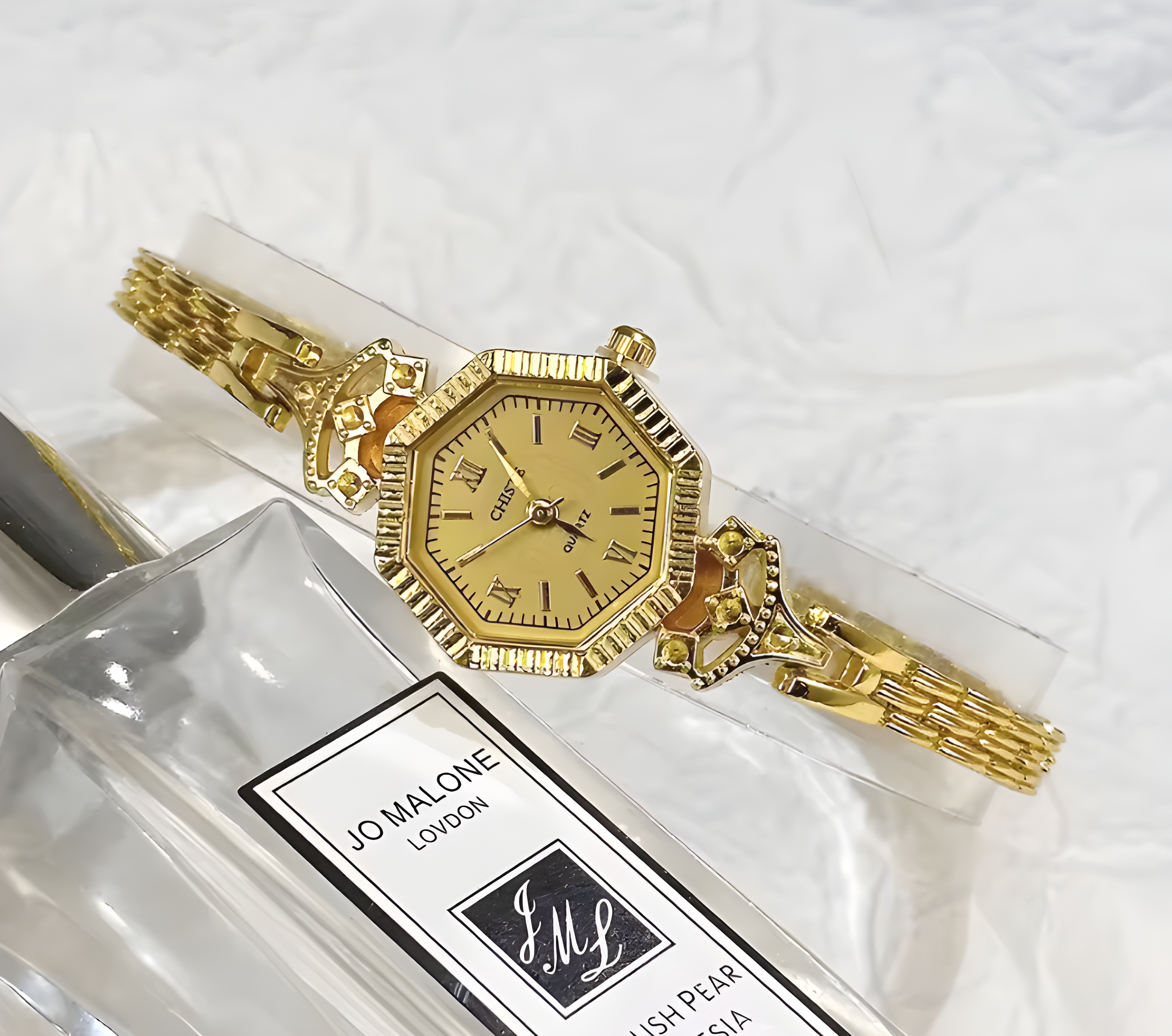 Unique hexagonal (six-sided) cases with a "coin-edge" or fluted bezel that catches the light.